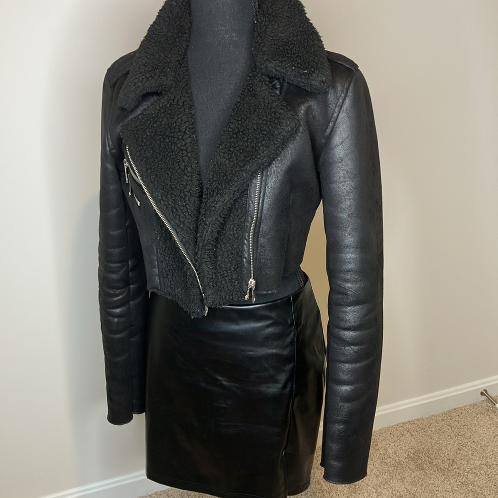 Black Shearling-Lined Cropped Moto Jacket - Women